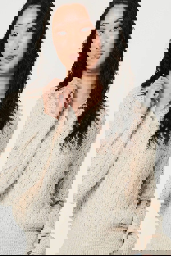 Cream | Textured Wide Collar V-Neck Jumper
