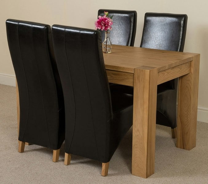 That's Furniture Kuba Small Oak Dining Table with Lola Leather Chairs