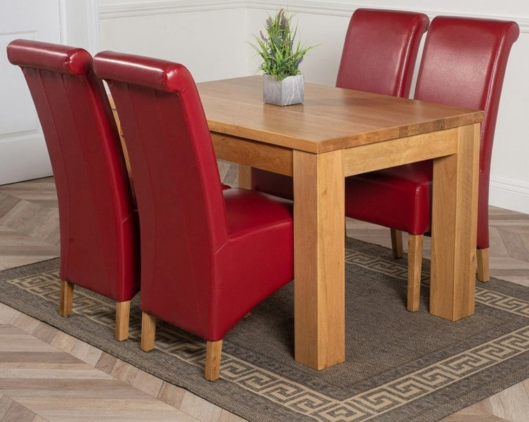 That's Furniture Dakota Small Oak Dining Table with Montana Leather Chairs