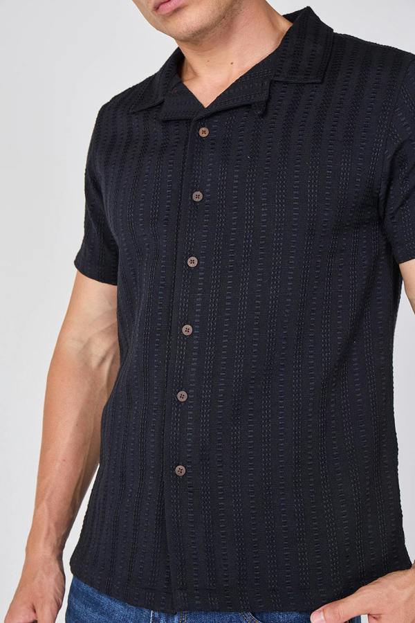 Textured Short Sleeve Resort Collar Shirt