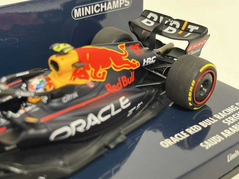 Minichamps Sergio Perez Red Bull Racing RB18 Saudi Arabian GP 2022 1:43 Scale 417220111