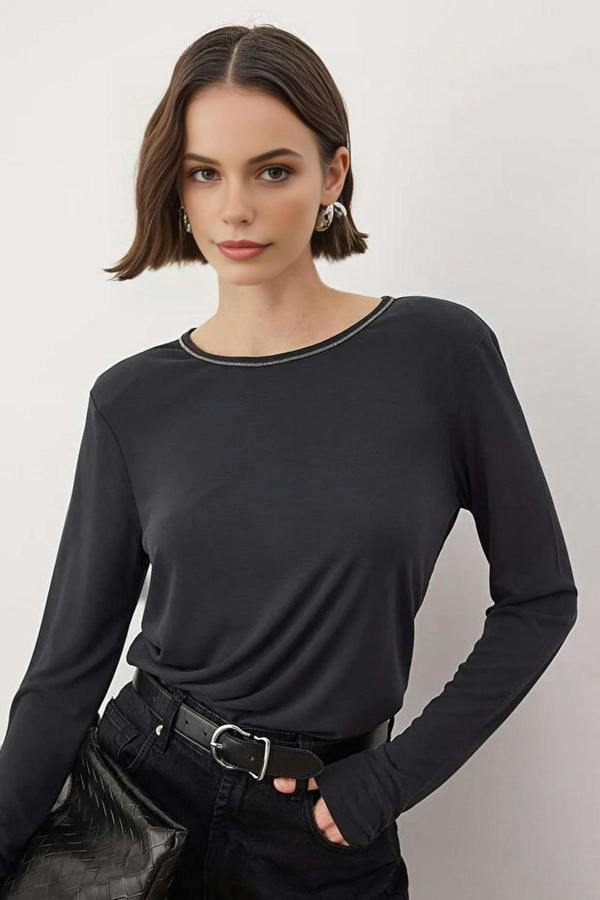 WOVCOR Crew Neck Knit Blouse with Stone Collar