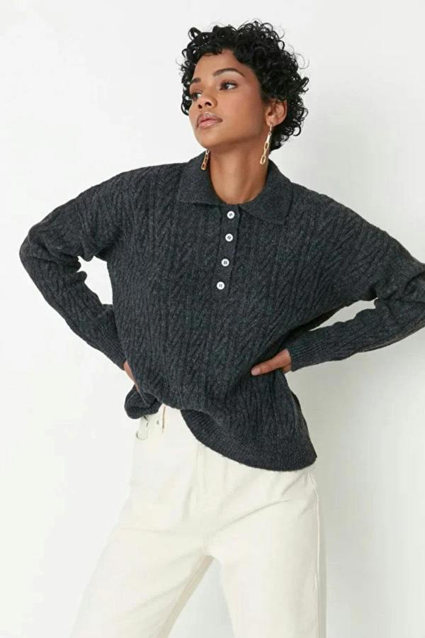 Hoxton Gal Oversized Soft-Textured Knit Sweater