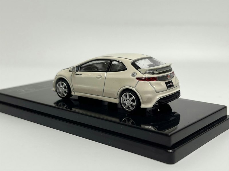 Paragon Honda Civic 2007 Type R FN2 White LHD 1:64 Paragon 55398