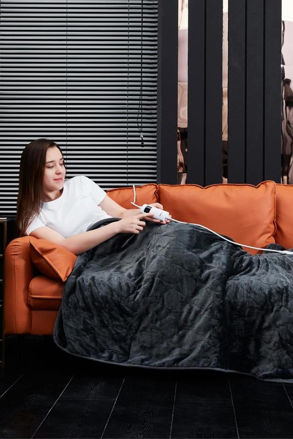 Ezysleep Cosy Heated Over Throw Fleece Blanket With Adjustable Control