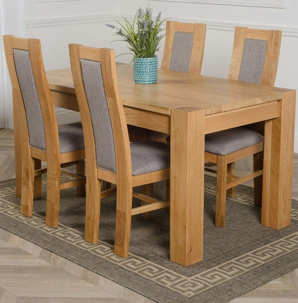 That's Furniture Kuba Medium Oak Dining Table with Stanford Oak Chairs