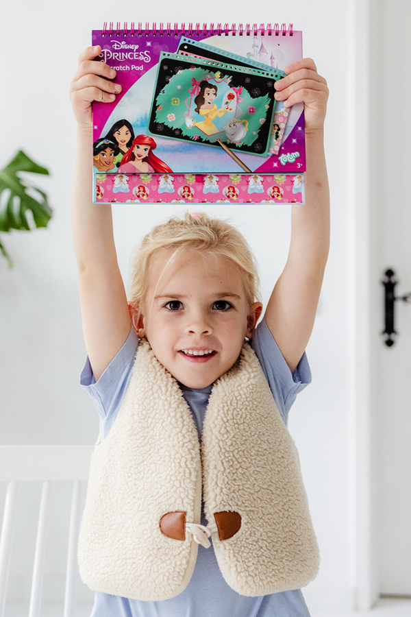 Totum Disney Princess scratch book