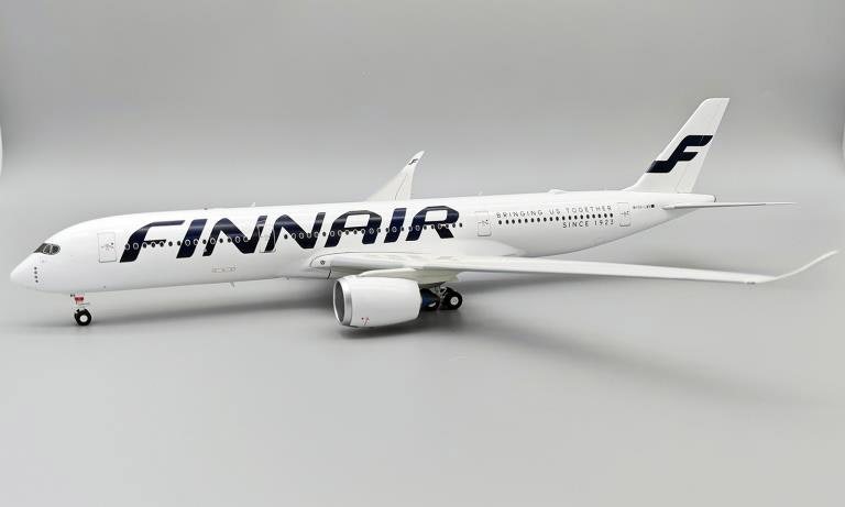 MCSlots Finnair Airbus A350-941 OH-LWR With Stand 1:200 Scale Inflight200 IF359AY0524