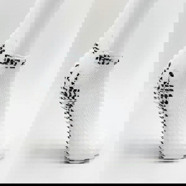 GRPZ Workout PRO Grip Socks in white