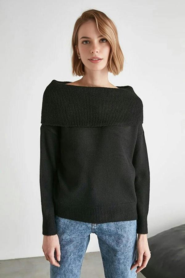 WOVCOR Soft Textured Carmen Collar Knit Sweater