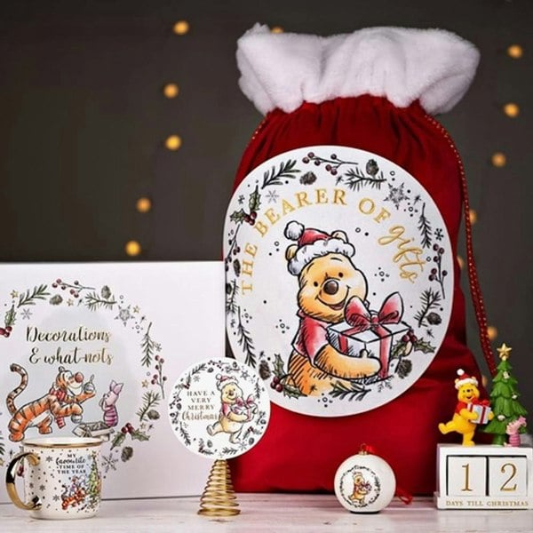T. H. Baker Disney Winnie The Pooh Red Christmas Sack Homeware XM9666
