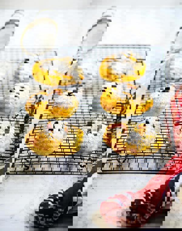 MasterClass Non-Stick 46cm x 26cm Cooling Tray