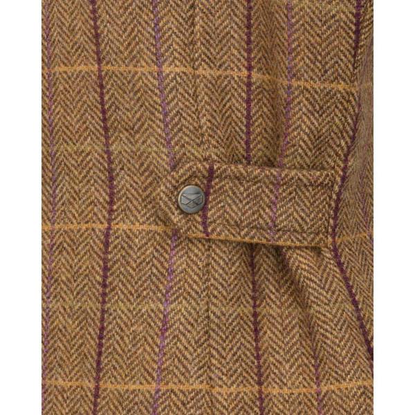 Back waist adjuster detail on Hoggs of Fife Eden Technical Tweed Field Coat