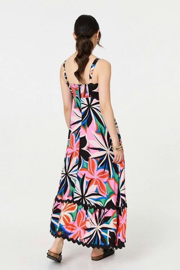 Black | Floral Wave Trim Sleeveless Maxi Dress
