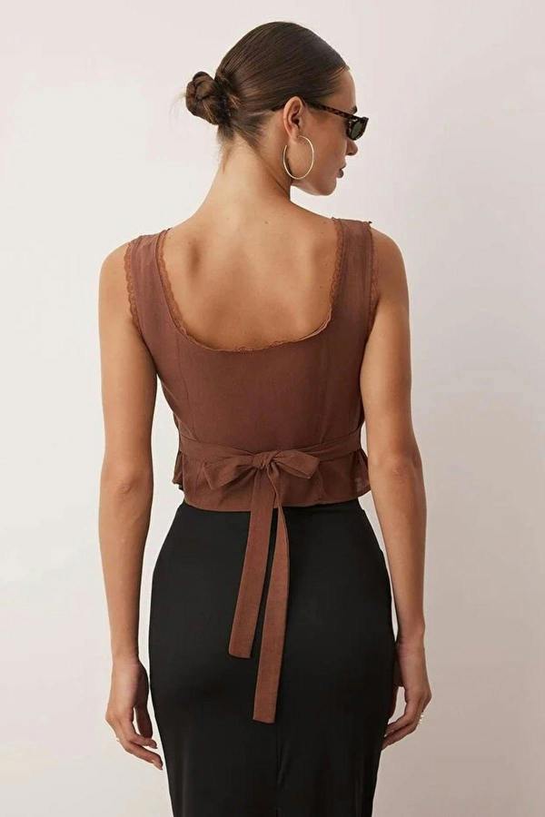 WOVCOR Square Neck Strappy Crop Woven Blouse