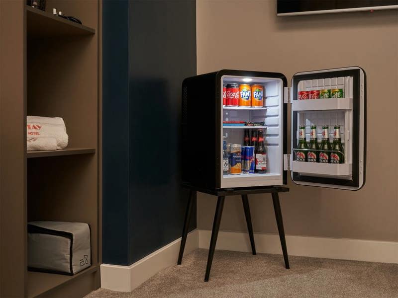Corby Radley 40L Solid Door Minibar in Black - UK Plug