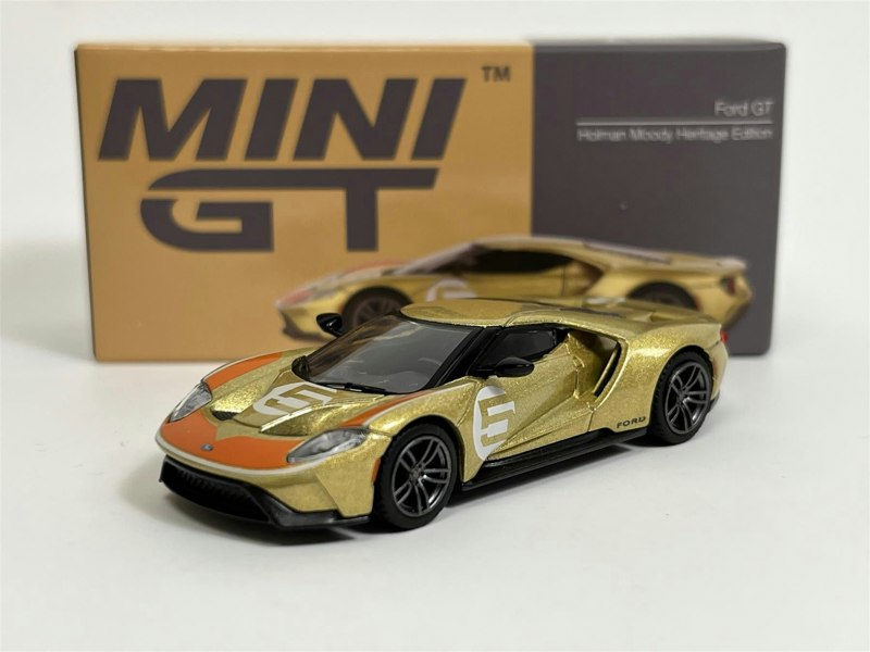 Mini GT Ford GT Holman Moody Heritage Edition LHD 1:64 Scale MGT00536L