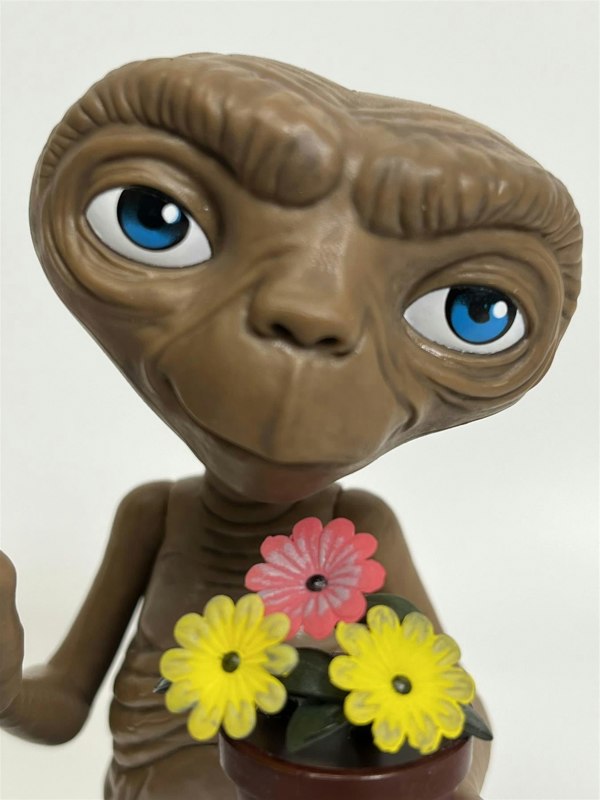 Iron Studios ET The Extra Terrestrial ET 40th Anniversary Approx 5.9 Inches UNIVET59121