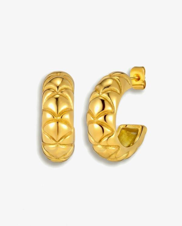 Elk & Bloom Chunky 14k Gold Engraved Huggie Hoops