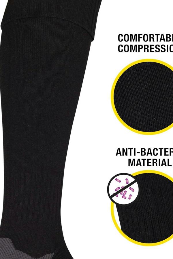 Black Classico sock feature graphic: comfortable compression and anti-bacterial material - Optimum