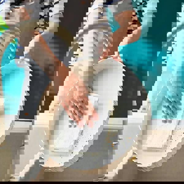 Living and Home 28CM All-purpose Turntable-style Material Storage Spinning Fruit Plate Skincare Cosmetic Organizer