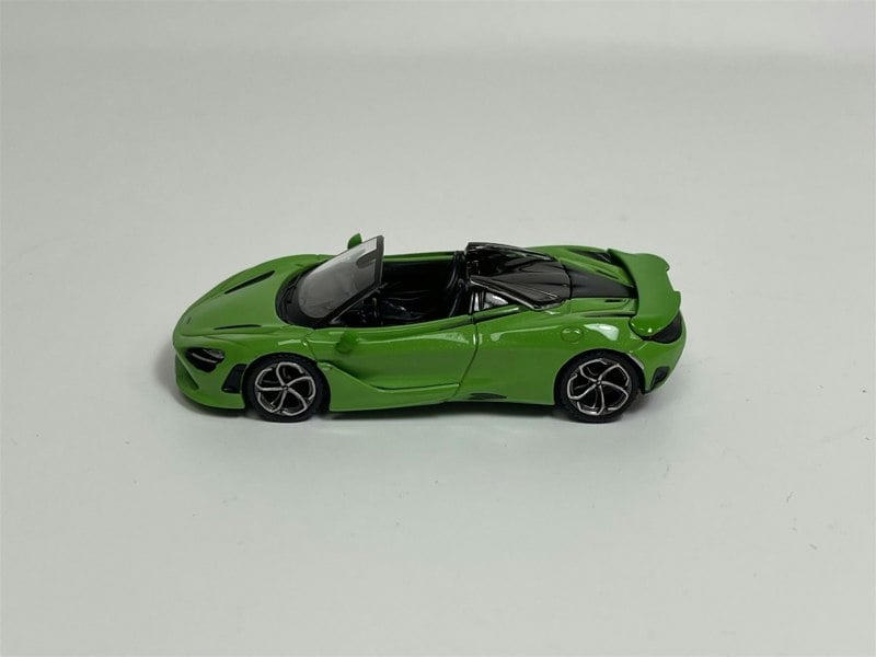 Mini GT McLaren 750S Spider Mantis Green LHD 1:64 Scale MGT00783L