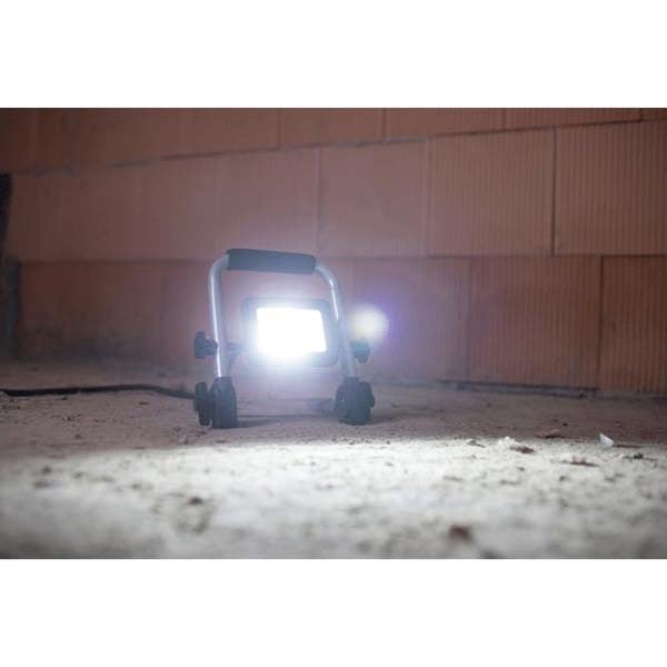 Brennenstuhl Work Light Portable Floodlight Lightweight & Foldable - Indoor or Outdoor Light - 900 Lumen