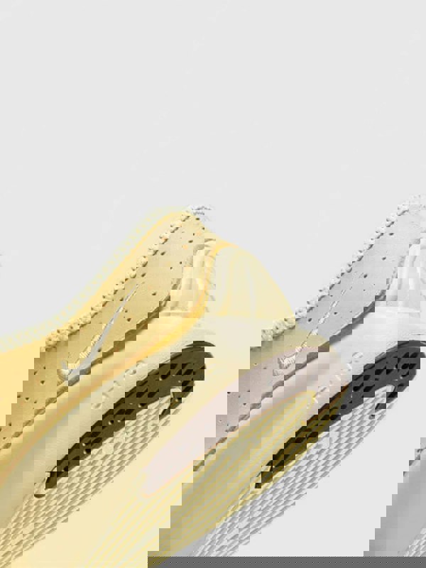 Nike Air Superfly Soft Yellow