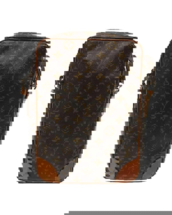 195223629.jpg