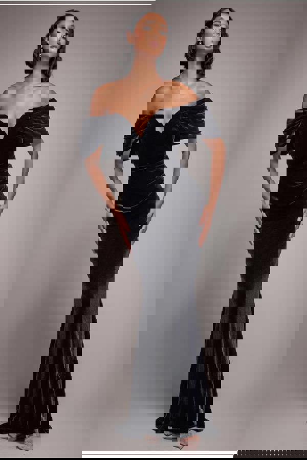 Off The Shoulder Deep Plunge Velvet Maxi Dress - Black DR4692