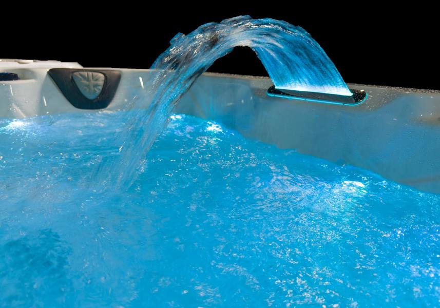 Viceroy™ 4-5 Person 2 Lounger Hot Tub