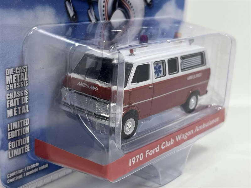 Greenlight Airplane 1970 Ford Club Wagon Ambulance 1:64 Scale 62030B