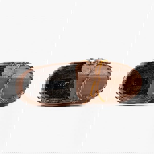 1647003552-76232000.jpg