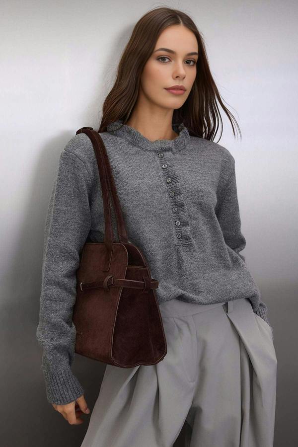WOVCOR Collar-Detail Soft-Textured Knit Sweater