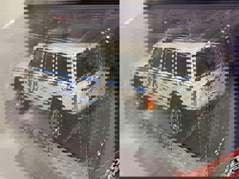 1997 jeep cherokee new york city police 1:64 greenlight 42960c