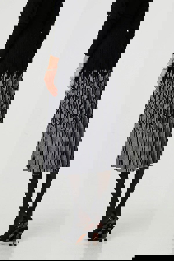 Black | Geo Print Pleated Knit Midi Skirt
