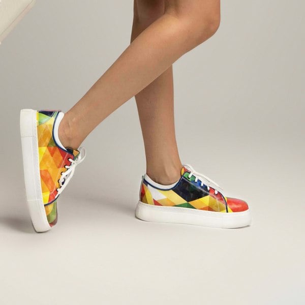 Embassy London Camila - Retro - Women's white sole leather trainer in bright colours