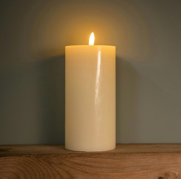 Samuel Alexander 9cm x 18cm Cream Wax Melted Pool Effect Candle with Timer Function and Warm White LED