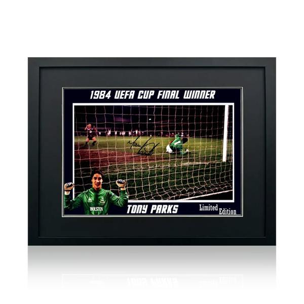 Tony Parks Signed Tottenham Hotspur 16x12 Photo Deluxe Mount Frame