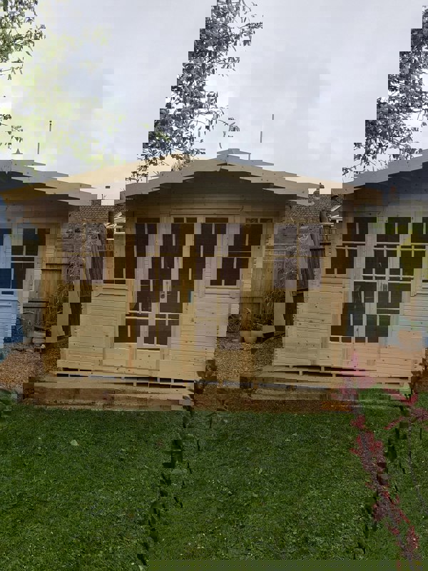 Shire Clipstone 12Gx12 Log Cabin 28mm interlock cladding - Best Shed