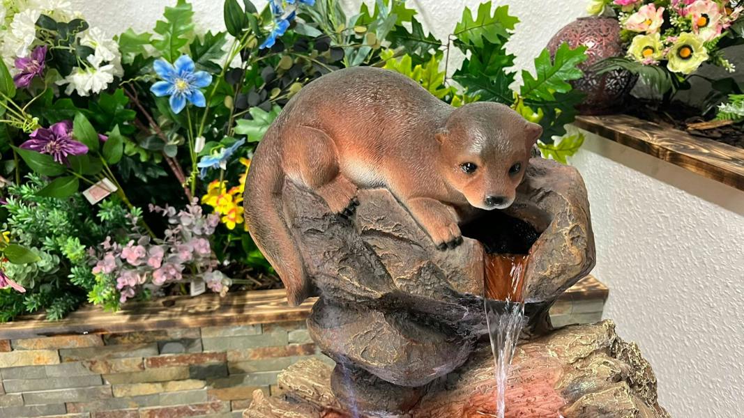 Tranquillity Water Features Curious Otters Animal Animal Fountain Water Feature