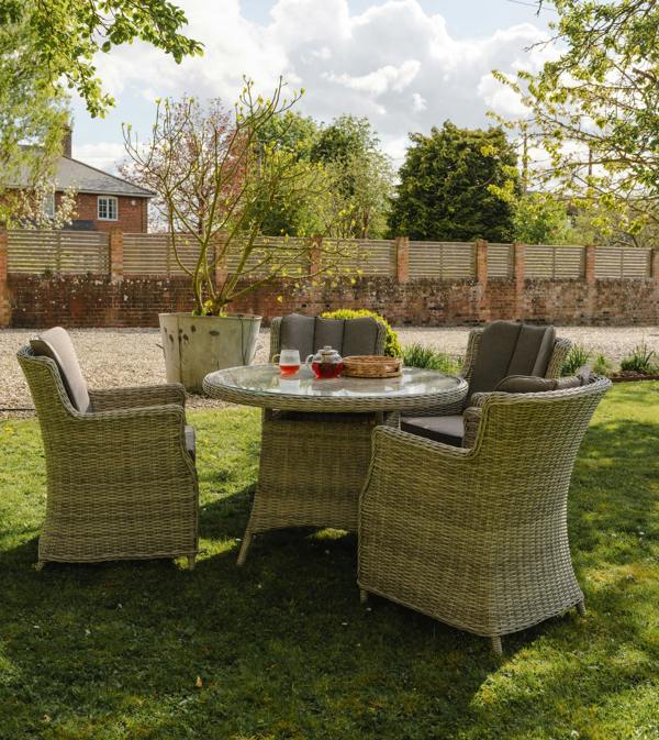 Statement Furniture Swinley 4 Seater Rattan Round Garden Dining Table & Chairs Set