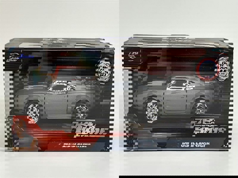 Jada Fast and Furious 8 Doms Ice Charger 1:32 Scale Jada 98299