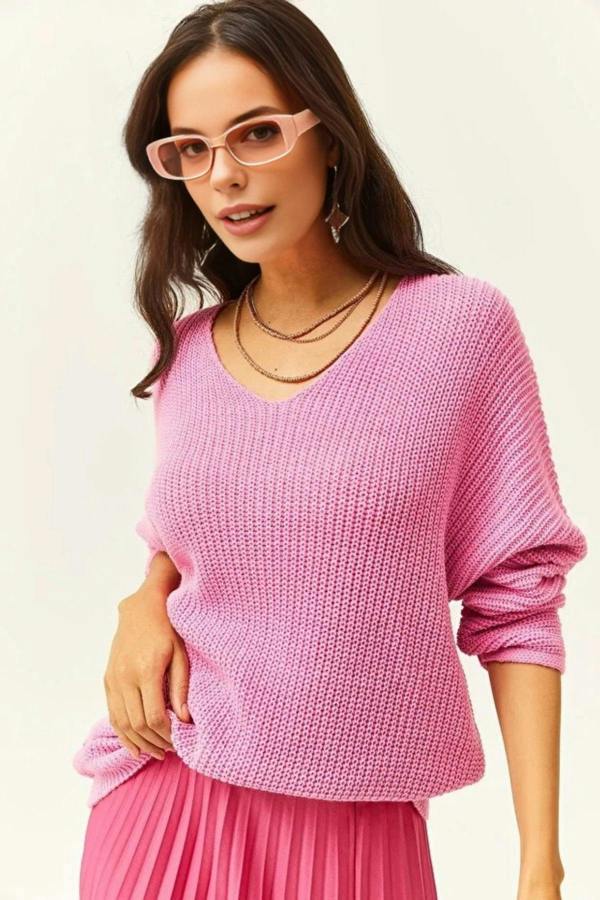 Hoxton Gal V-Neck Fisherman’s Rib Knit Oversized Sweater