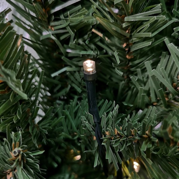 Samuel Alexander 60cm Plain Green Christmas Wreath with 50 Warm White LEDs and 160 Bullet Tips