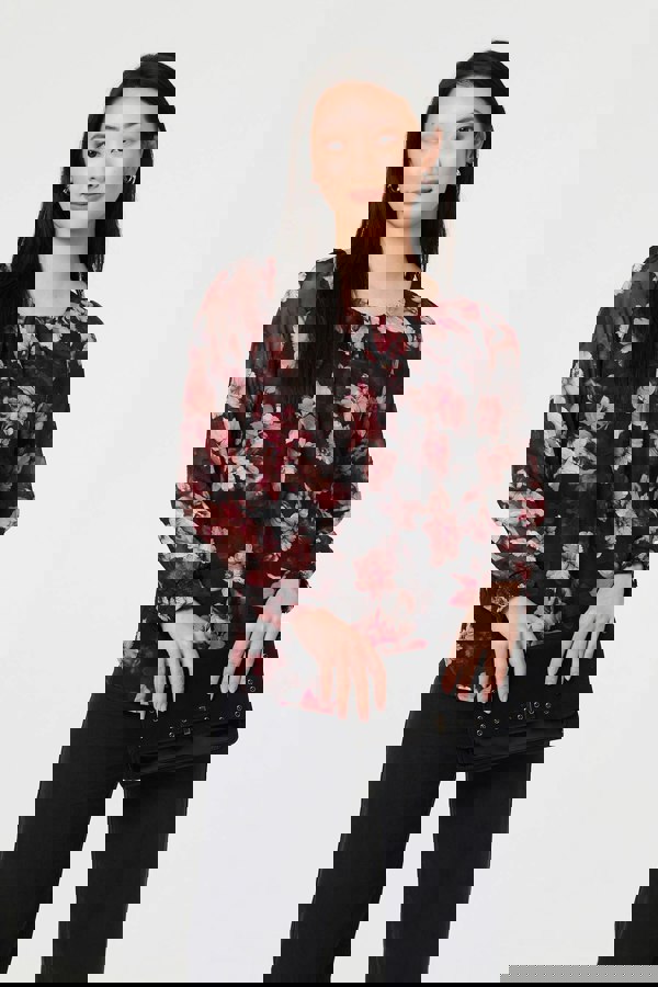 Pink | Floral Long Sleeve Chiffon Layer Blouse : Model is 5'10"/178 cm and wears UK8/EU36/US4/AUS8
