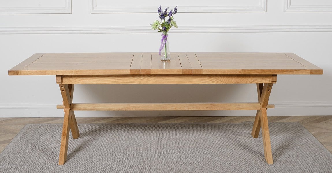 That's Furniture Vermont 200 - 240cm Cross Leg Large Oak Extending Dining Table