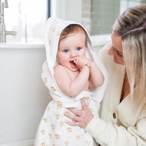 Lulujo - Hooded Towel - Rainbow
