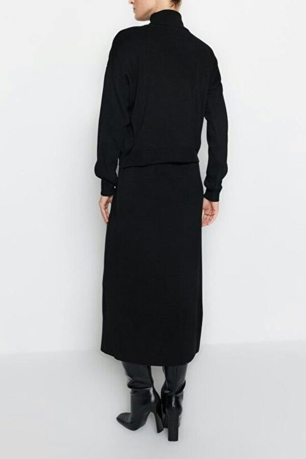 WOVCOR 2-Piece Knit Turtleneck Sweater & Skirt Set