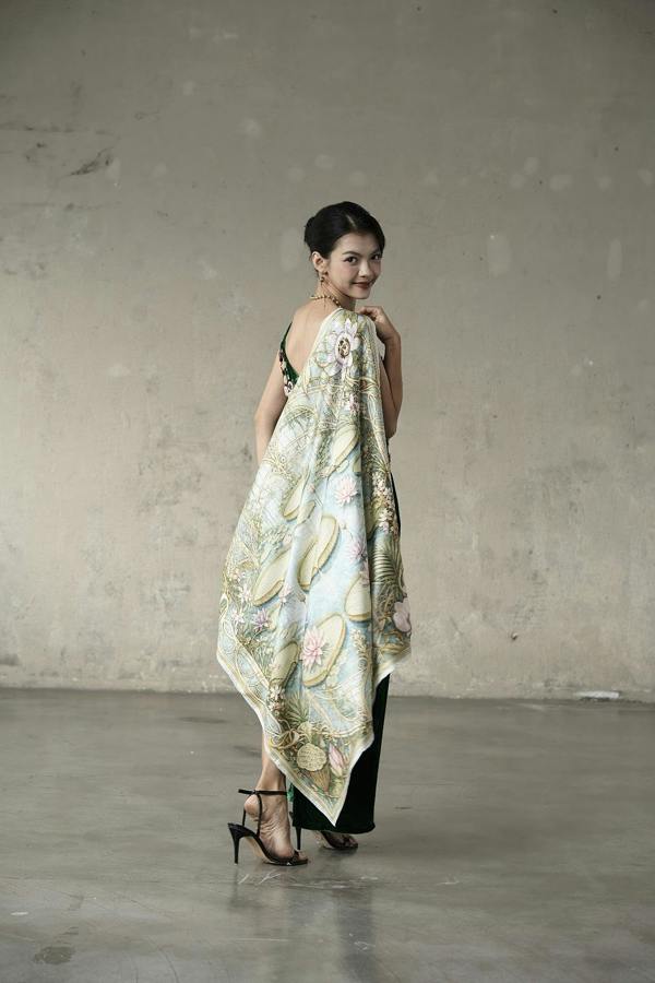 Waterlily House Twill Silk Scarf – Printed Mulberry Silk, Botanical Gift for Her
